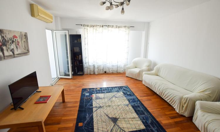 Calea Calarasi Delea Apartament 3 camere Centrala Proprie Balcon