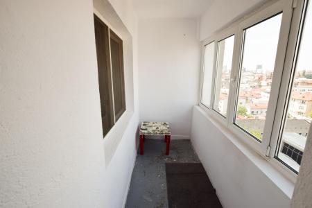 Calea Calarasi Delea Apartament 3 camere Centrala Proprie Balcon