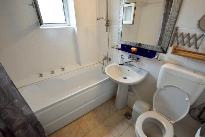Calea Calarasi Delea Apartament 3 camere Centrala Proprie Balcon