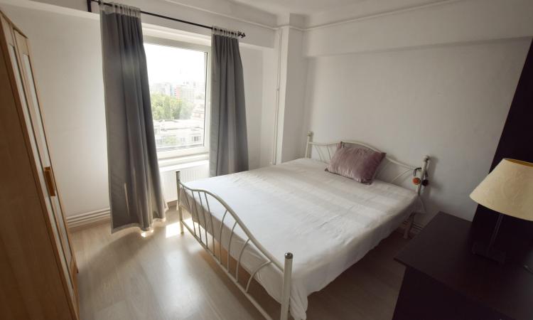Calea Calarasi Delea Apartament 3 camere Centrala Proprie Balcon