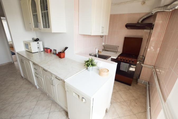 Calea Calarasi Delea Apartament 3 camere Centrala Proprie Balcon