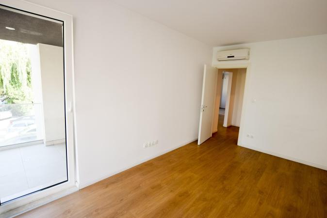 Calea Calarasi Delea Matei Basarab Sp birouri 2 camere Centrala