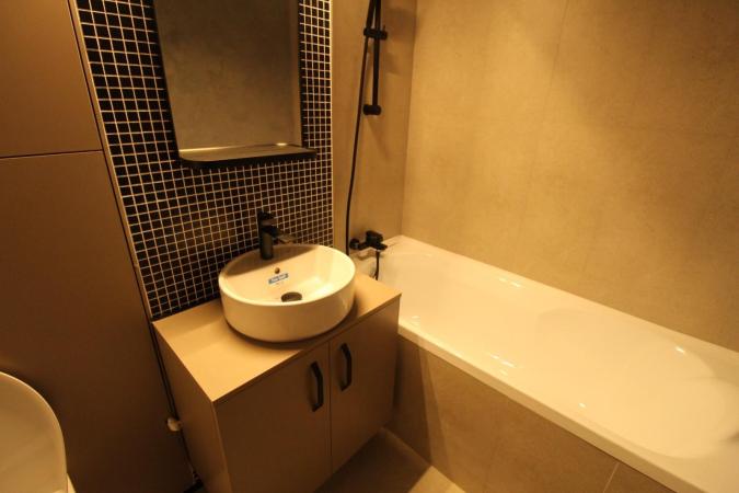 Unirii-Bulevardul Unirii-Fantani/Complet renovat