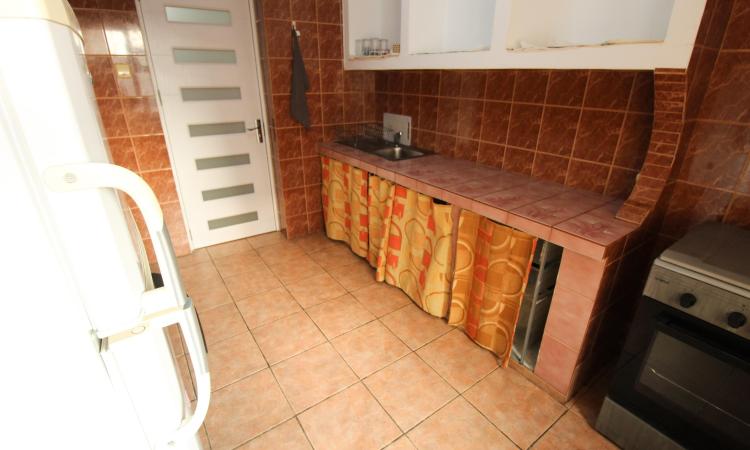 Unirii-Nerva Traian/Camera de Comert-Mircea Voda-centrala proprie/bl. reabilitat