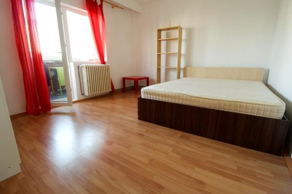 Unirii-Nerva Traian/Camera de Comert-Mircea Voda-centrala proprie/bl. reabilitat