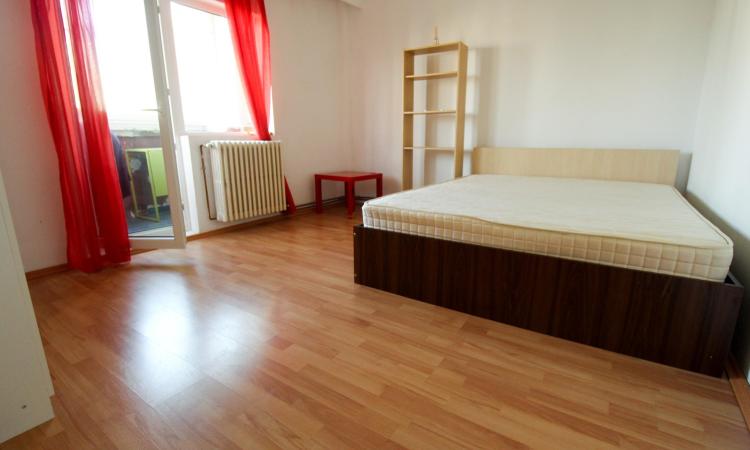 Unirii-Nerva Traian/Camera de Comert-Mircea Voda-centrala proprie/bl. reabilitat