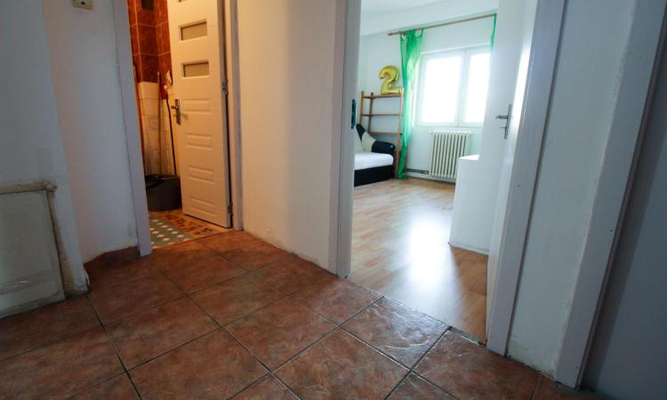 Unirii-Nerva Traian/Camera de Comert-Mircea Voda-centrala proprie/bl. reabilitat