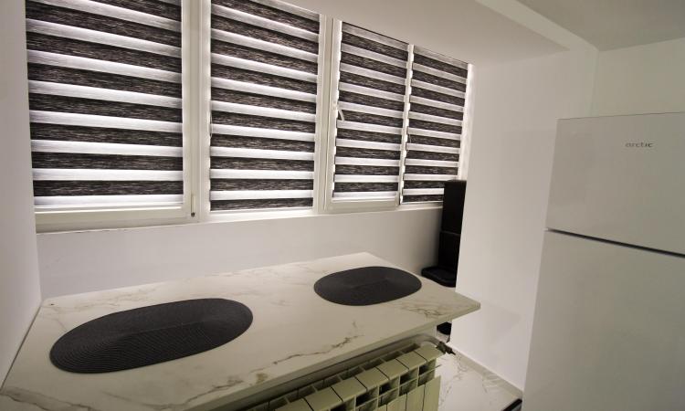 Garsoniera DUBLA-2 camere-Terasa 90 mp-Unirii-Piata Alba Iulia/complet renovata