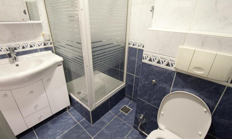 Garsoniera DUBLA-2 camere-Terasa 90 mp-Unirii-Piata Alba Iulia/complet renovata