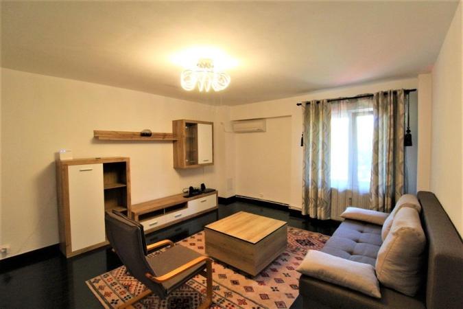 Apartament 2 camere Unirii - Sfanta Vineri - imobil 1991