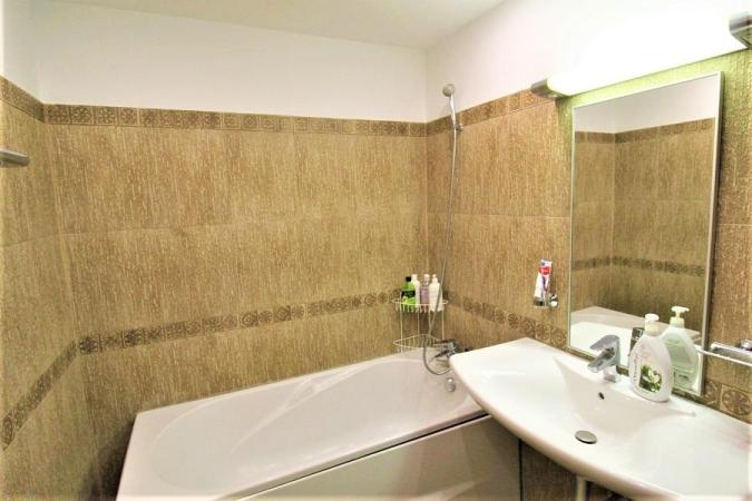 Apartament 2 camere Unirii - Sfanta Vineri - imobil 1991