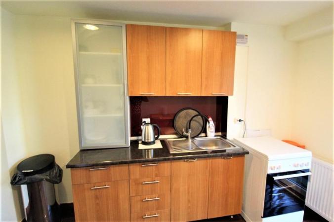Apartament 2 camere Unirii - Sfanta Vineri - imobil 1991
