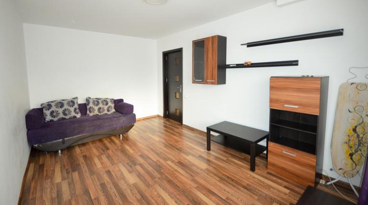 Titan - Piata Minis - 3 camere decomandat- Aleea Barajul Rovinari