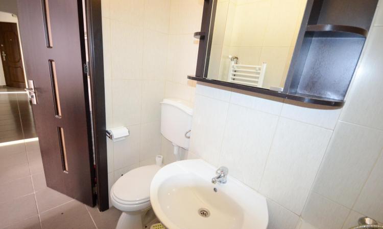 Titan - Piata Minis - 3 camere decomandat- Aleea Barajul Rovinari