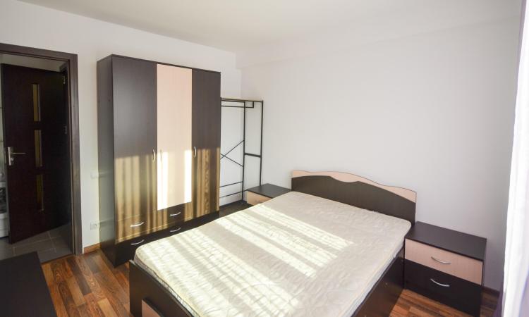 Titan - Piata Minis - 3 camere decomandat- Aleea Barajul Rovinari
