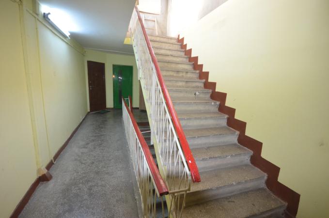 Titan - Piata Minis - 3 camere decomandat- Aleea Barajul Rovinari
