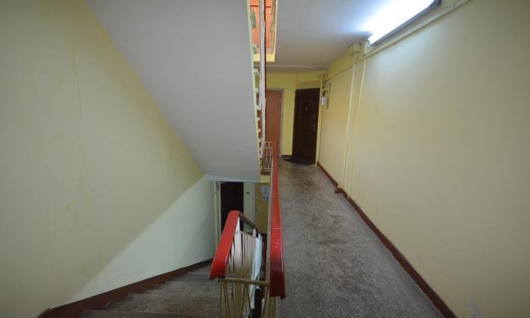 Titan - Piata Minis - 3 camere decomandat- Aleea Barajul Rovinari