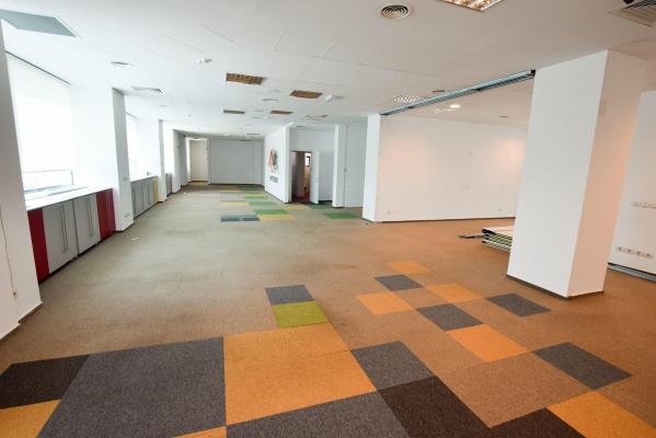 Piata Unirii metrou Spatiu birouri Open Space 224mp