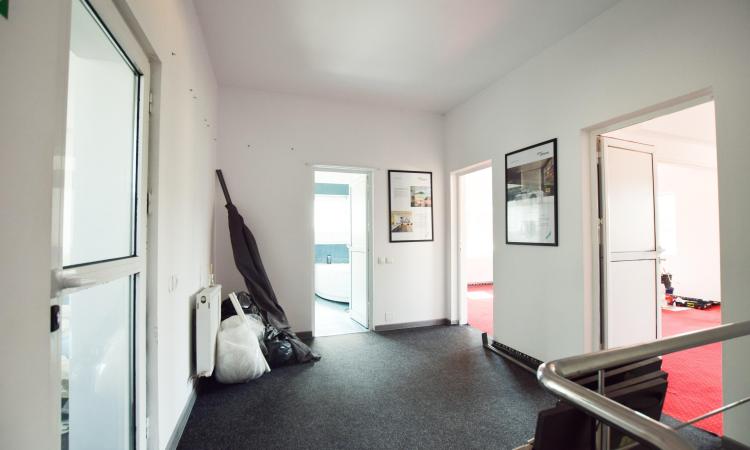 Vitan Mall Octavian Goga Spatiu birouri in Vila Duplex 5 camere