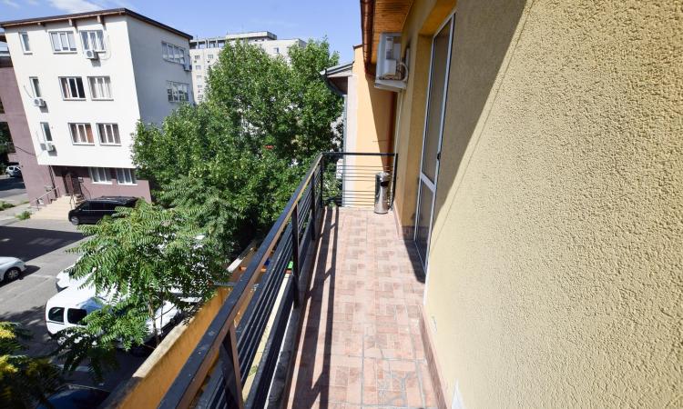 Vitan Mall Octavian Goga Spatiu birouri in Vila Duplex 5 camere