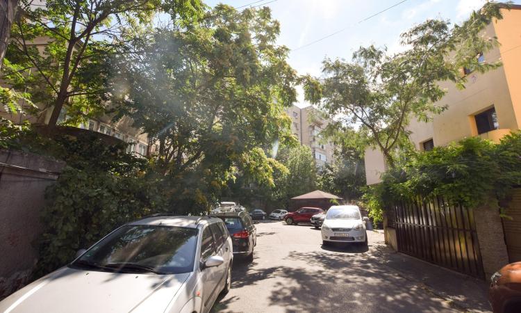 Vitan Mall Octavian Goga Spatiu birouri in Vila Duplex 5 camere