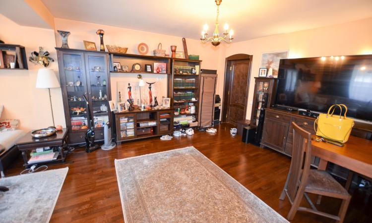Apartament 3 camere 2013 -LACUL TEI- Barbu Vacarescu - loc parcare