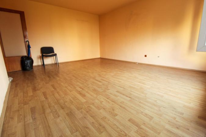 Decebal-Calea Calarasilor-bloc mixt/reabilitat-45 mp
