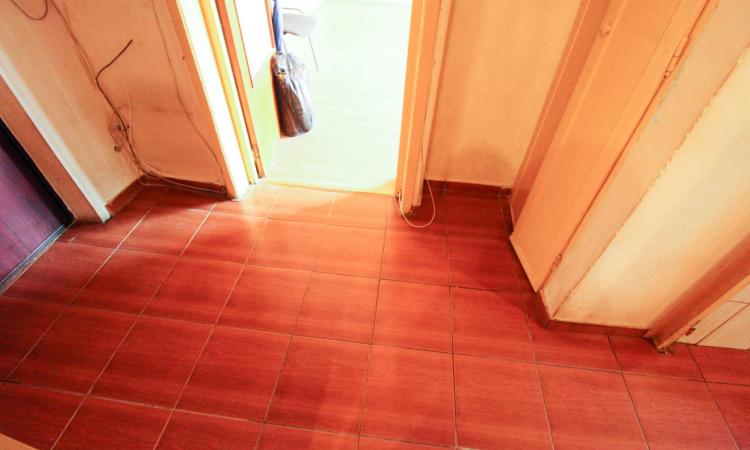 Decebal-Calea Calarasilor-bloc mixt/reabilitat-45 mp