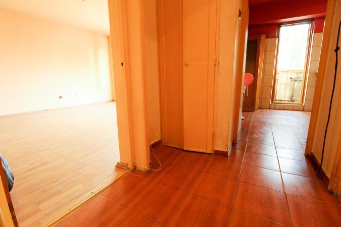 Decebal-Calea Calarasilor-bloc mixt/reabilitat-45 mp