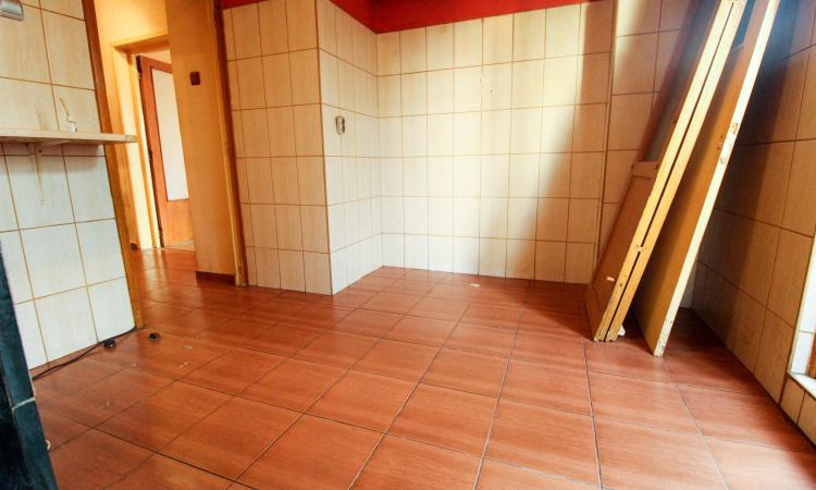 Decebal-Calea Calarasilor-bloc mixt/reabilitat-45 mp