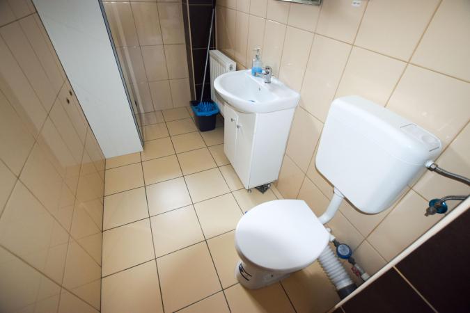 Nerva Traian Timpuri Noi Spatiu birouri In Bloc Nou Tip Vila 130mp 3 camere