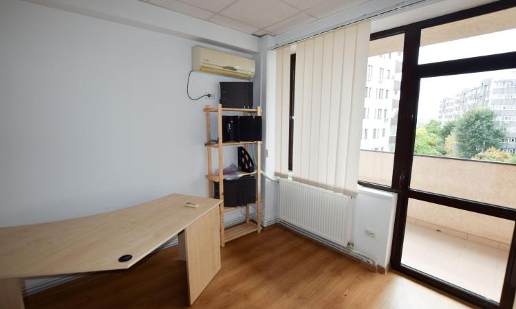 Nerva Traian Timpuri Noi Spatiu birouri In Bloc Nou Tip Vila 130mp 3 camere