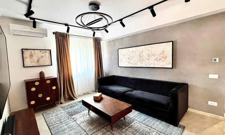 Apartament de vanzare cu mobilier si finisaje de lux