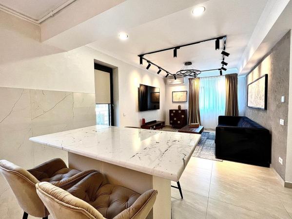 Apartament de vanzare cu mobilier si finisaje de lux