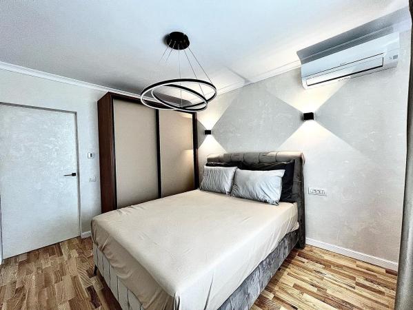 Apartament de vanzare cu mobilier si finisaje de lux