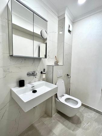 Apartament de vanzare cu mobilier si finisaje de lux