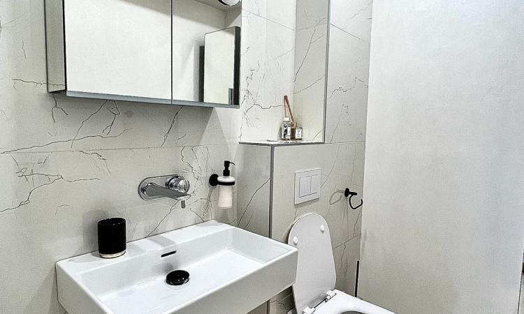 Apartament de vanzare cu mobilier si finisaje de lux