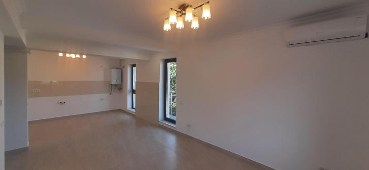 Vanzare apartament de 3 camere cu finisaje de lux