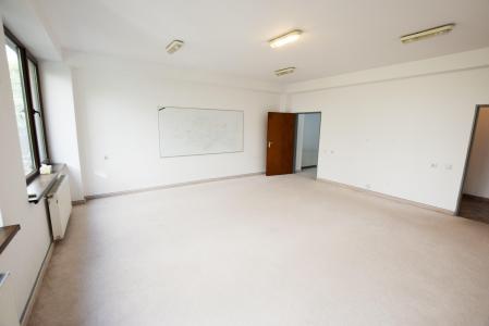 Basarabia Parc Ior Baba Novac Spatiu birouri comercial 5 cam 185mp