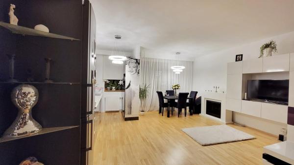 Baneasa Apicultori, apartament de lux  in apropierea padurii, vedere superba