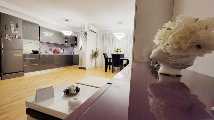 Baneasa Apicultori, apartament de lux  in apropierea padurii, vedere superba