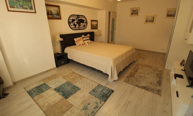 Unirii-Bld. Unirii-complet renovata-bloc mixt