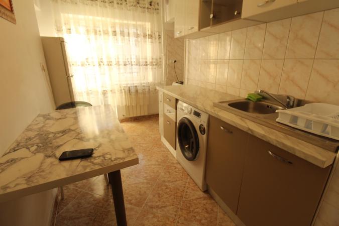 Unirii-Bld. Unirii-complet renovata-bloc mixt