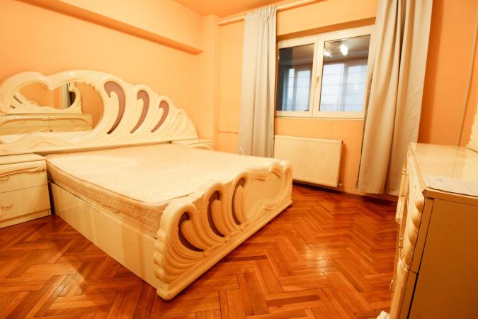 Unirii-Mircea Voda-stradal-bloc monolit