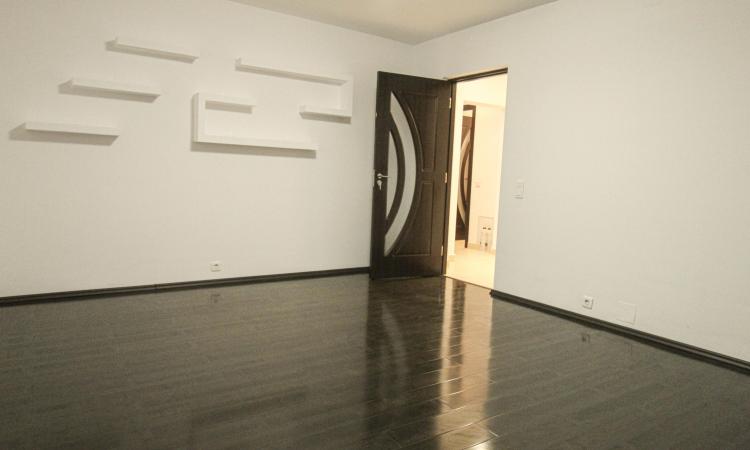 3 camere-Victoriei-central