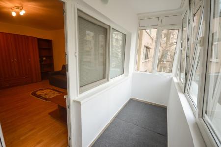 Decebal - str Voronet - 2 camere decomandat - mobilat/utilat - Metrou Muncii