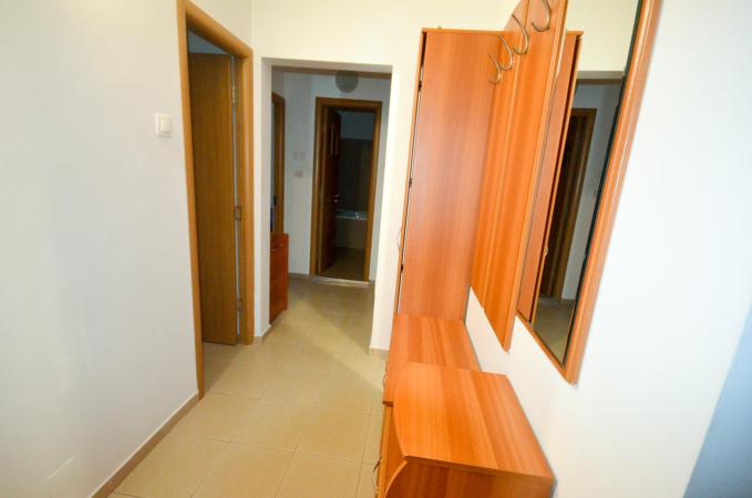 Decebal - str Voronet - 2 camere decomandat - mobilat/utilat - Metrou Muncii