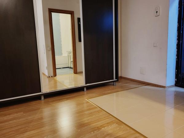 Piata Alba Iulia-Burebista-centrala proprie-boxa/bloc nou