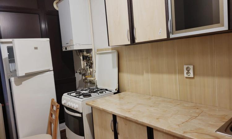Piata Alba Iulia-Burebista-centrala proprie-boxa/bloc nou