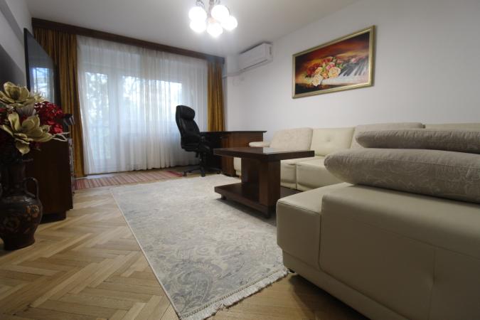 Unirii-Bld. Unirii Fantani-Palatul Parlamentului-centrala proprie-renovat